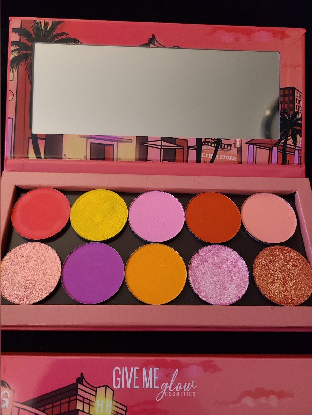 Give Me Glow Night Life (Pink) Eyeshadow Palette